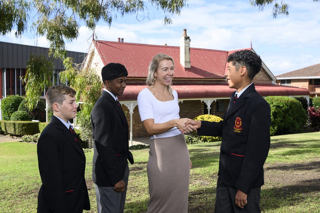 Acknowledge positive behaviour